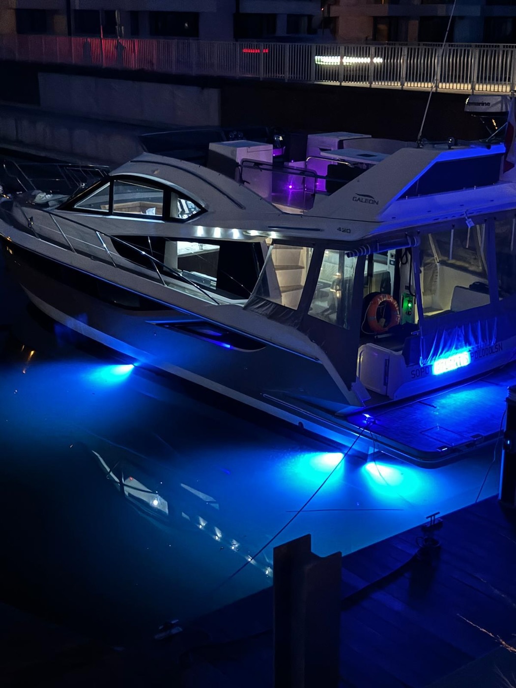 galeon_420_fly_2