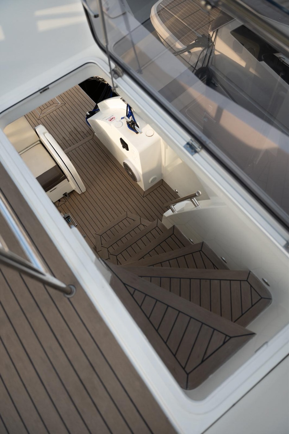 galeon_420_fly_4